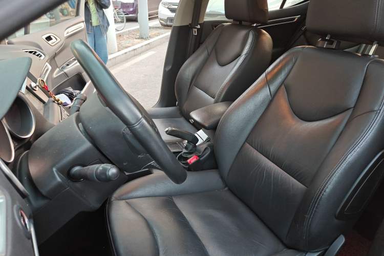 Used Citroen C4L 2014 1.8L Intelligent Drive Manual Version – Dynamic Edition