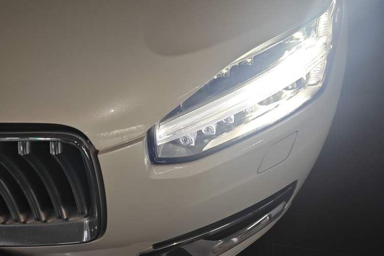 Used Volvo XC90 New Energy 2021 E-Drive Hybrid T8 Luxury Flagship 7-Seater