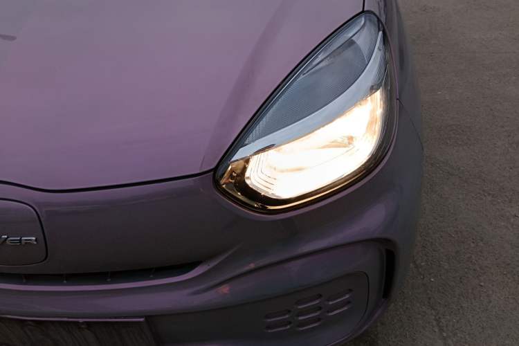 Used Roewe Clever 2021 302 km New Four-Seater Super-Efficient Version