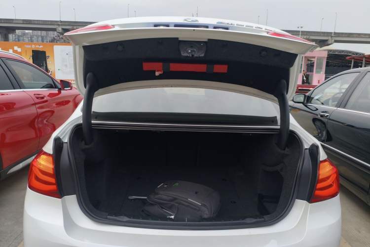 Used BMW 3 Series 2018 320Li Fashion Model
