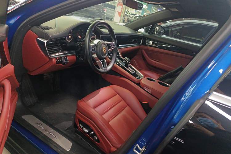 Used Porsche Panamera 2017 Panamera 3.0T Interior 3