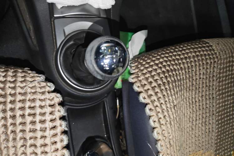 Used Citroen C-Quatre 2011 Sedan 1.6L Manual Fashion Edition Gear Lever