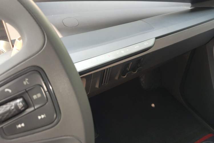 Used Wuling NAMMIEV 2021 Playful Model – High-Power Version
