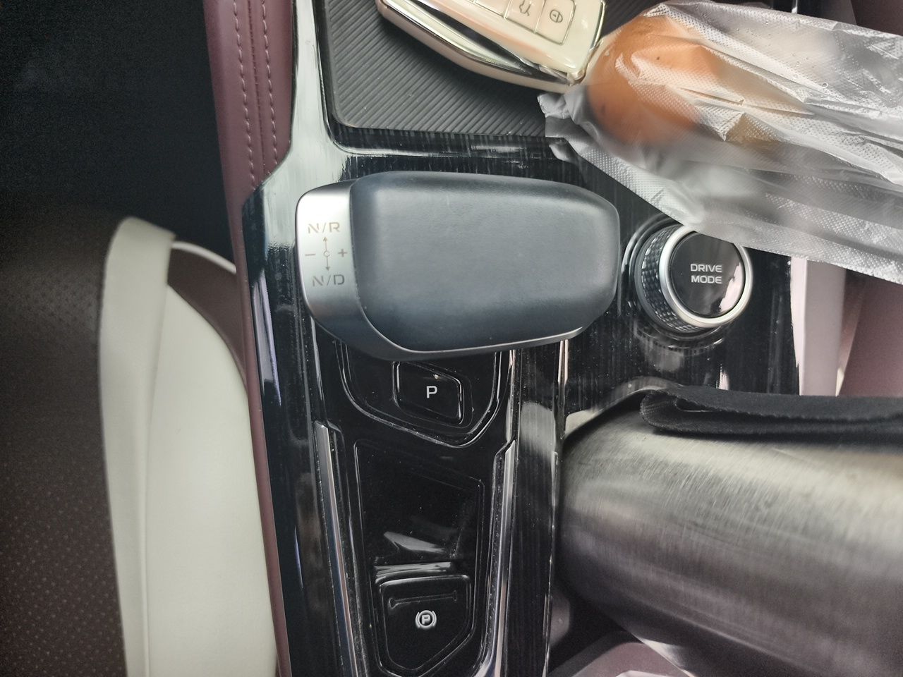 Geely Auto Monjaro L 2024 2.0TD High-Power Automatic Two-Wheel Drive Yunqi Version — снимка 14