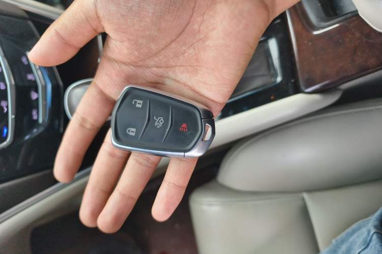 Used Cadillac XTS 2017 28T Tech Edition Vehicle Key