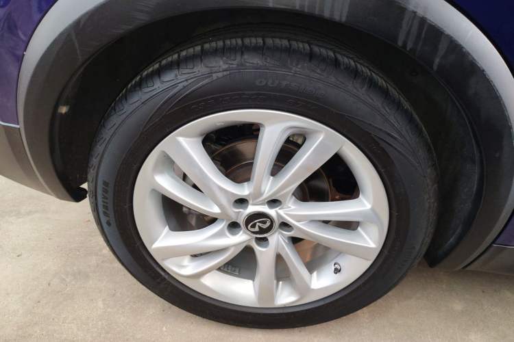 Used Infiniti QX30 2017 1.6T Two-Wheel-Drive Sport Edition