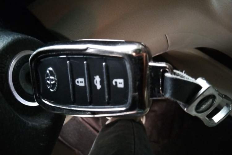 Used Toyota Highlander 2012 2.7L Two-Wheel Drive 5-Seater Sport Edition