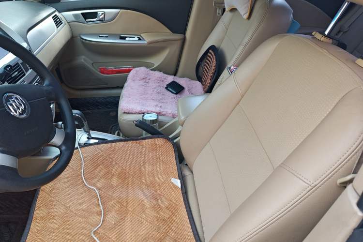 Used Buick Excelle 2013 1.5L Automatic Classic Model
