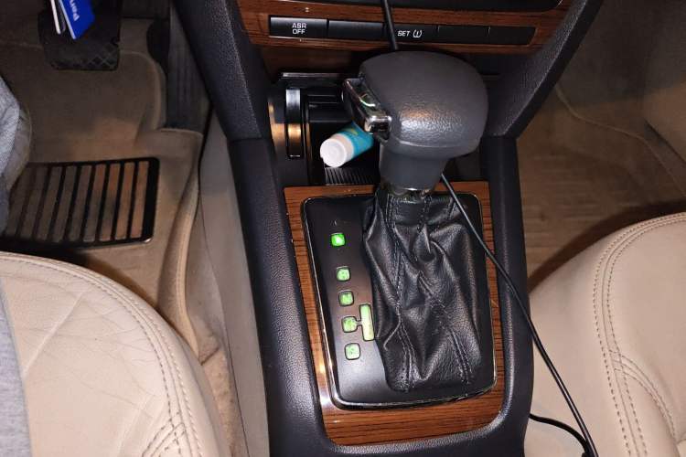 Used Skoda Octavia 2010 2.0L Automatic Yijun Edition Gear Lever