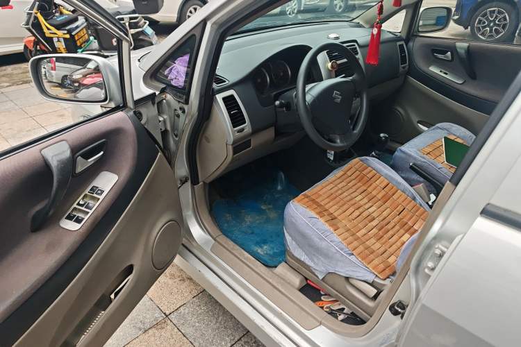 Used Suzuki Liana 2013 Hatchback 1.4L Manual Standard Model 2 Driver Seat