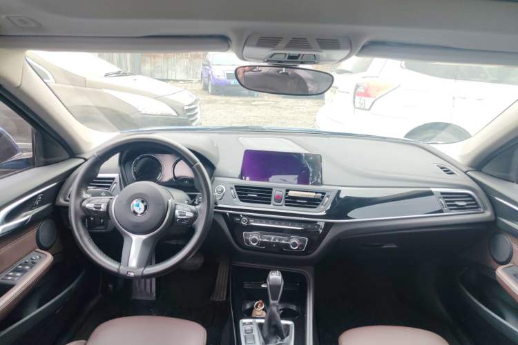 Used BMW 1 Series 2019 118i Fashion Model Center Console