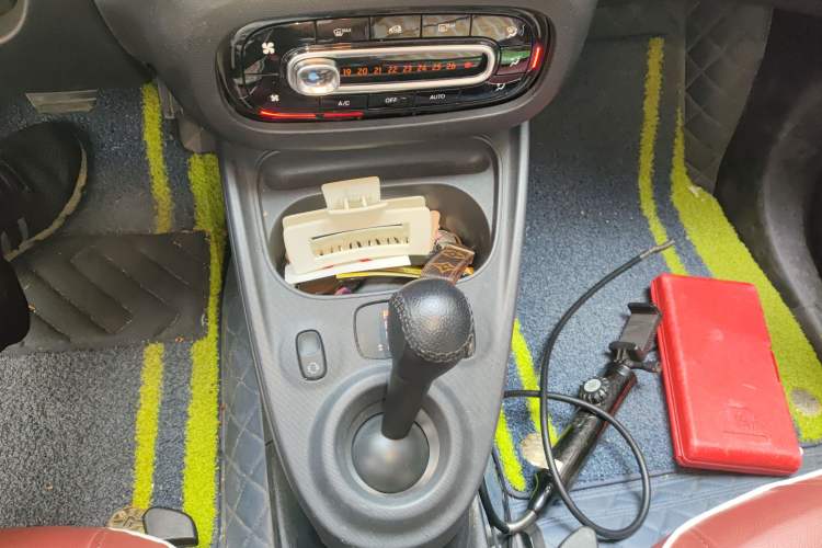 Used smart forfour 2018 0.9T 66 kW Pioneer Edition