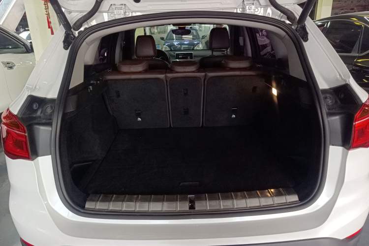 Used BMW X1 2019 xDrive20Li Luxury Model Trunk