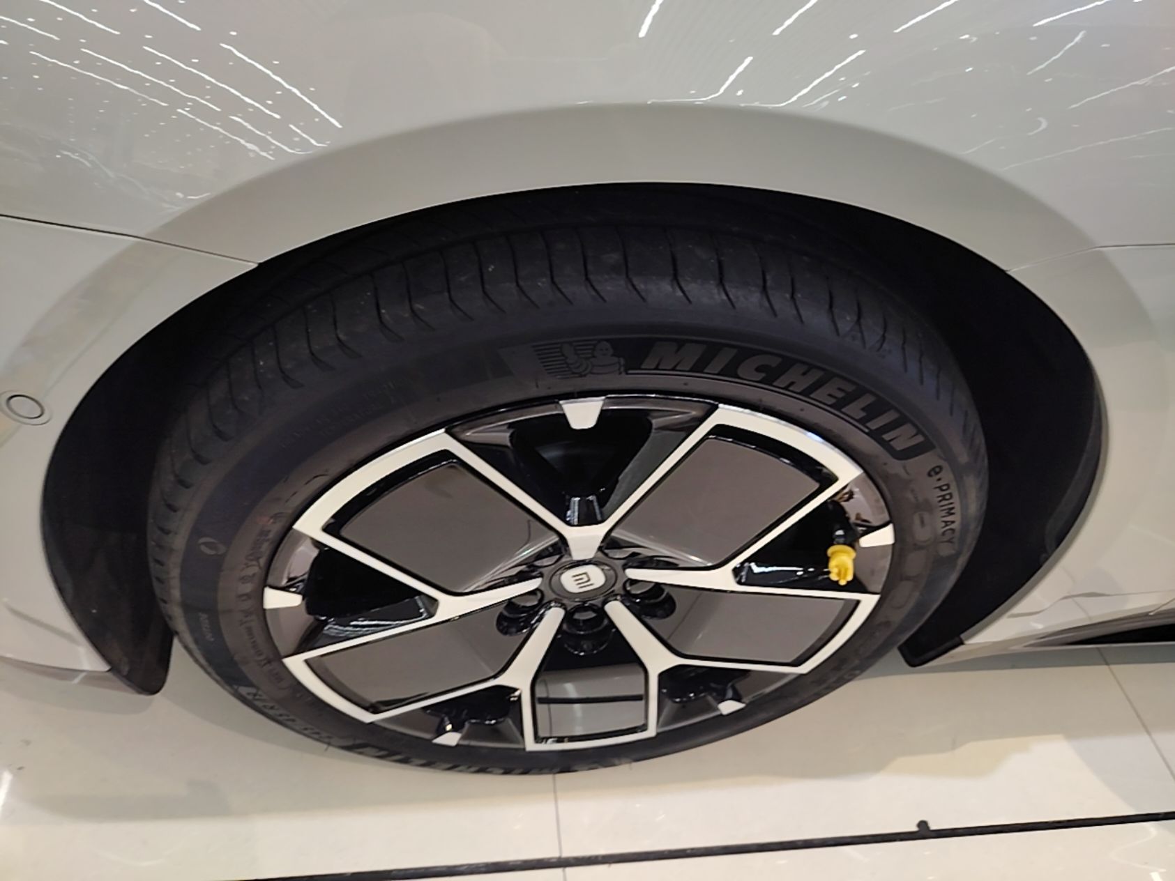 Xiaomi Auto SU7 2024 Rear-Drive Long-Range Intelligent Driving Version — снимка 10