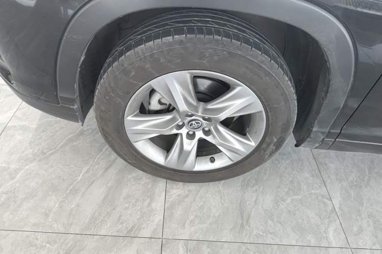 Used Toyota Highlander 2018 2.0T Four-Wheel Drive Prestige Version 7 Seats China VI Standard