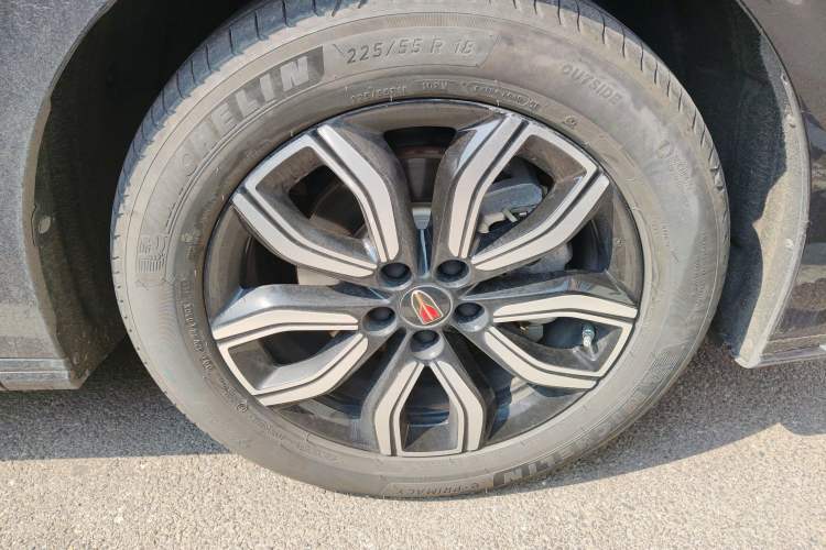 Used Hongqi HQ9 2023 2.0T Smart Connect Flagship Edition Right Front Wheel Hub