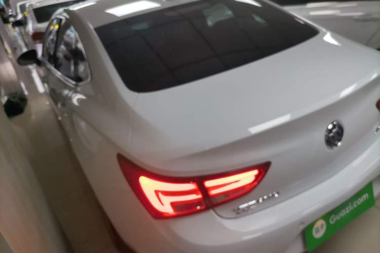 Used Buick Verano 2019 Sedan 20T Dual-Clutch Leading Model
