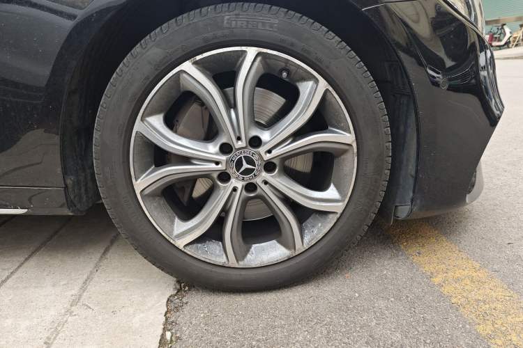 Used Mercedes-Benz E-Class 2020 Restyled E 300 L Sporty and Stylish Edition