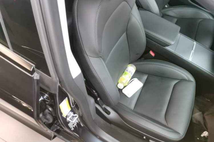 Used Tesla Model 3 2023 Long-Range All-Wheel-Drive Version