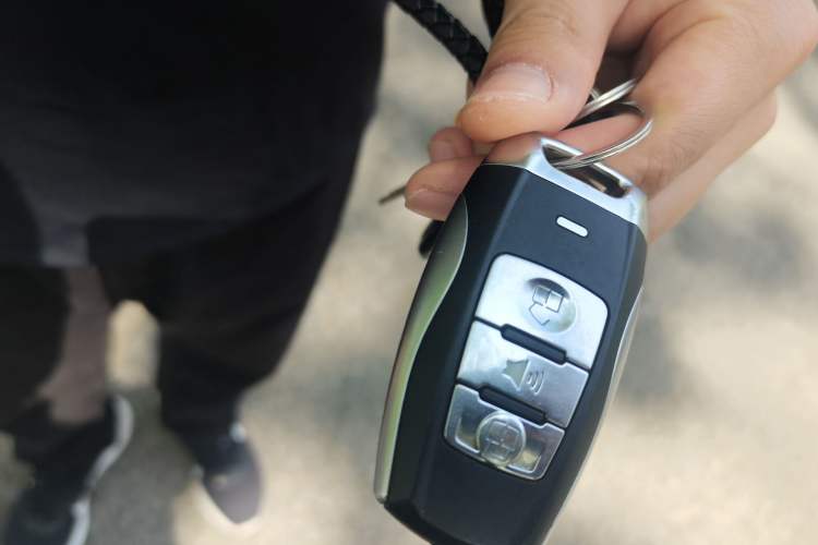 Used Haval H2 2016 Red-Label 1.5T Manual Two-Wheel Drive Comfort Model Vehicle Key