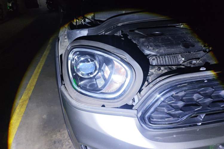 Used MINI Countryman 2020 2.0T COOPER S Right Front Headlight
