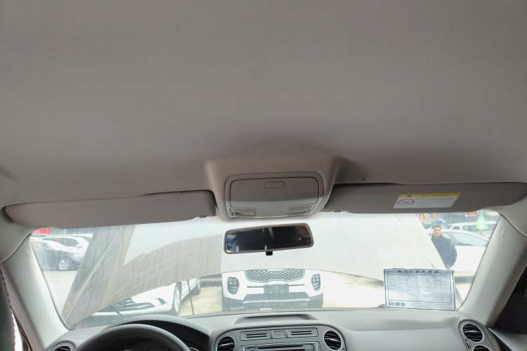 Used Volkswagen Tiguan L 2015 1.8TSI Automatic Two-Wheel Drive Trend Edition
