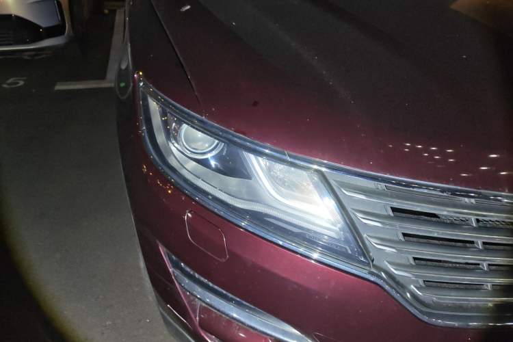 Used Lincoln MKC 2017 2.0T Two-Wheel Drive Deluxe Edition
