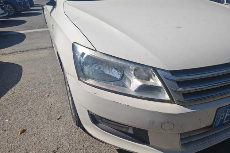 Used Volkswagen Santana 2013 1.6L Manual Comfort Edition Right Front Headlight