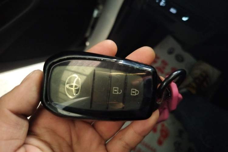 Used Toyota Corolla Cross 2024 2.0L Elite Edition Vehicle Key