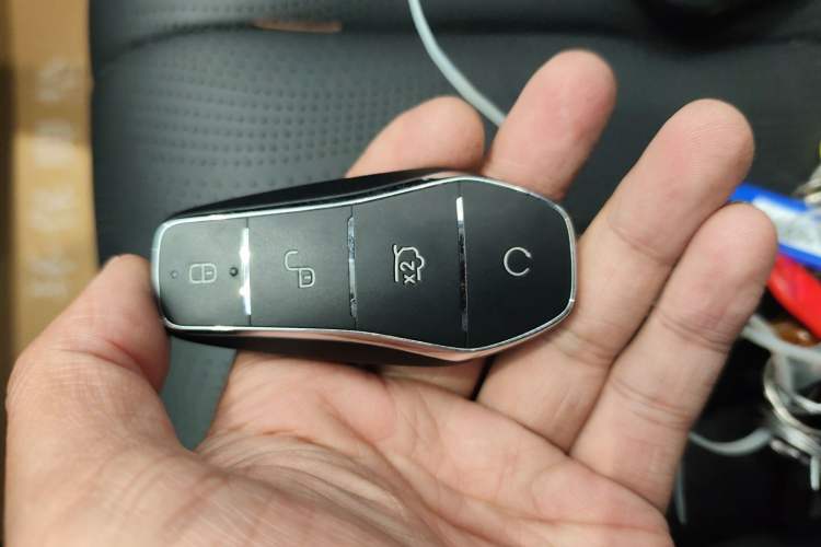 Used BYD Seal 06 New Energy 2025 DM-i Smart Drive 120KM Deluxe Model Interior 1