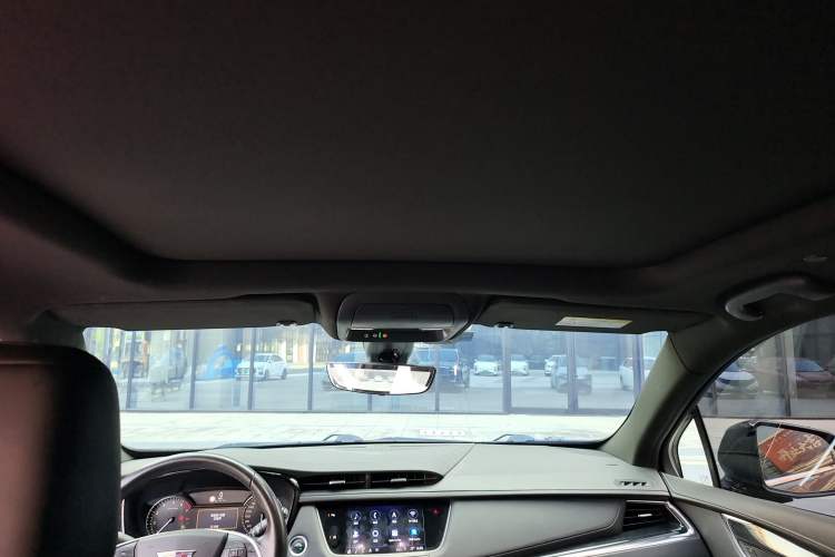 Used Cadillac XT5 2020 28T Luxury Version Headliner