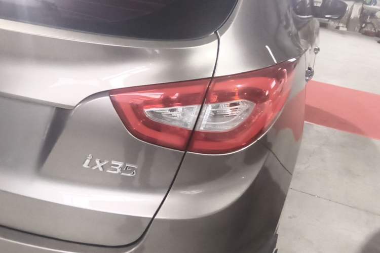 Used Hyundai ix35 2015 2.0L Automatic 2WD Smart Version China V Standard

