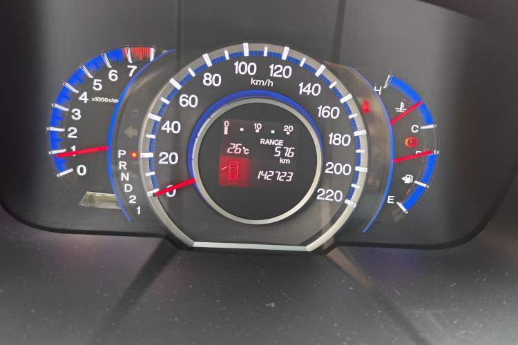 Used Honda Odyssey 2009 2.4L Luxury Edition Odometer Close Up