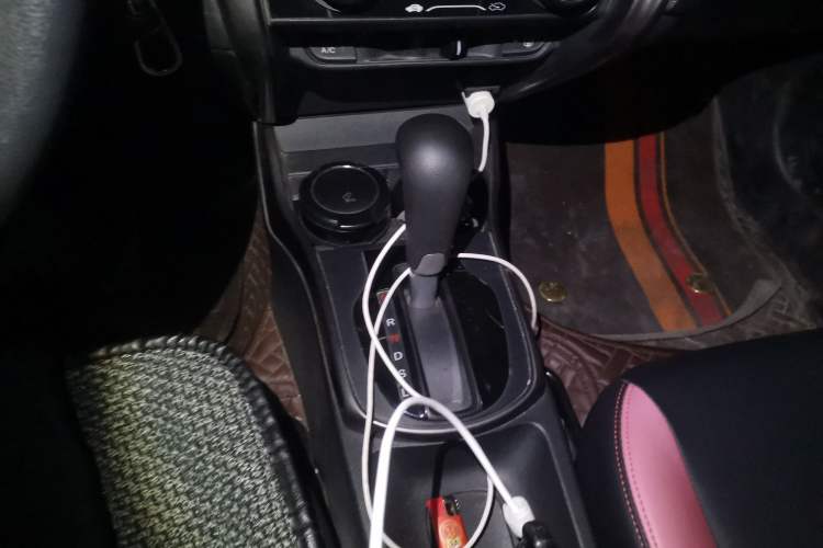 Used Honda Greiz 2016 1.5L CVT Classic Edition Gear Lever