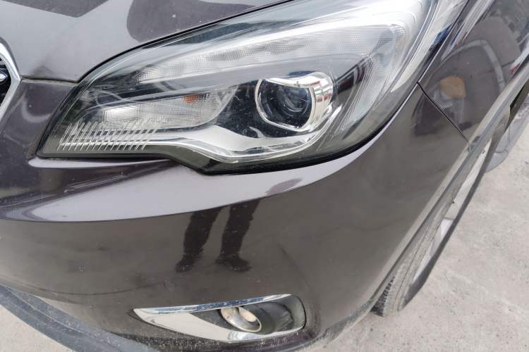 Used Buick Envision 2018 20T Two-Wheel Drive Luxury Model Left Front Headlight