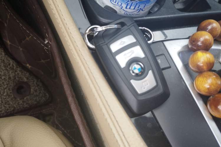 Used BMW 5 Series 2011 523Li Luxury Model