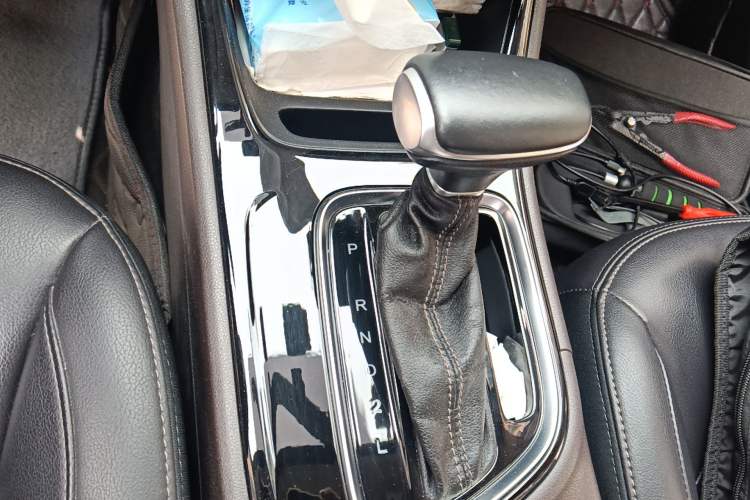 Used GAC Trumpchi GA4 2018 150N Automatic Luxury Edition Gear Lever