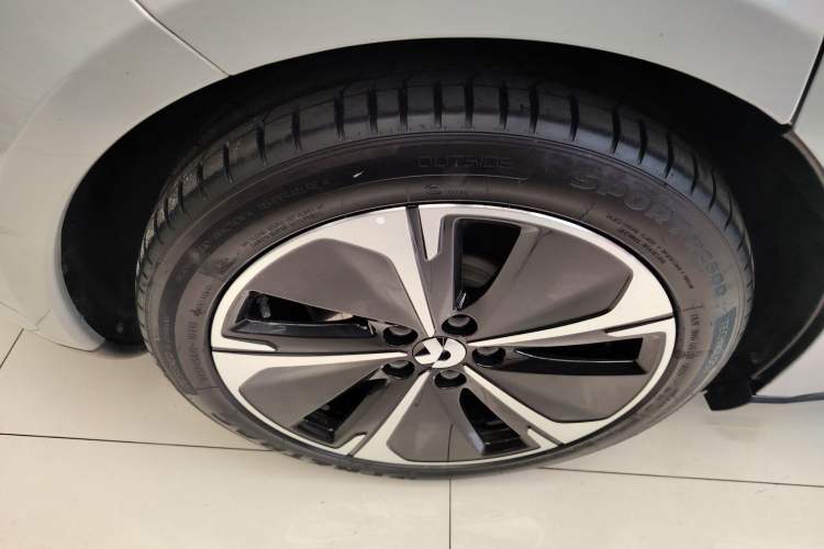 Used Nio ET5T 2023 75 kWh Touring