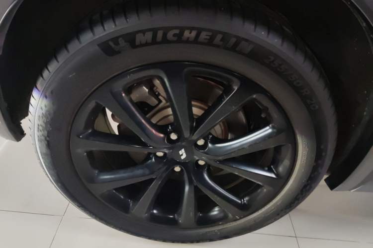 Used Li Auto ONE 2021 Extended-Range 6-Seater Version Exterior 5