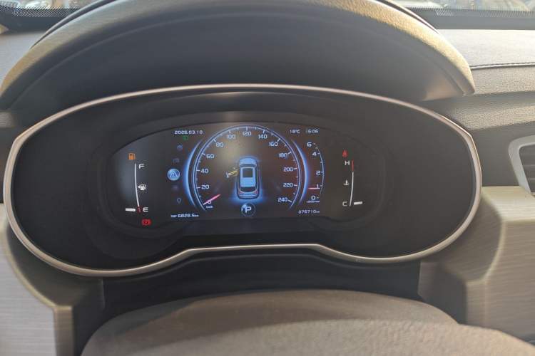 Used Geely Auto Emgrand X7 Sport 2018 1.8TD Automatic Two-Wheel Drive Smart Connect 4G Internet Edition