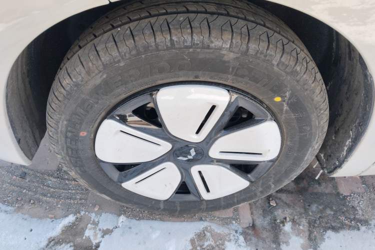 Used Wuling Hongguang MINIEV 2025 Four-Door Version Advanced Edition
