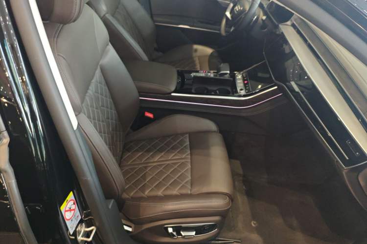 Used Audi A8 2023 A8L 50 TFSI quattro Prestige Edition
