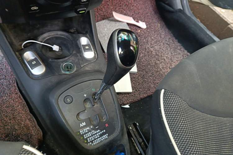 Used BYD F0 2015 1.0L AMT XuanKu Model Gear Lever