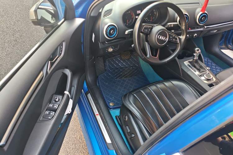 Used Audi A3 2020 Limousine 35 TFSI Fashion Edition China VI Emission Standard