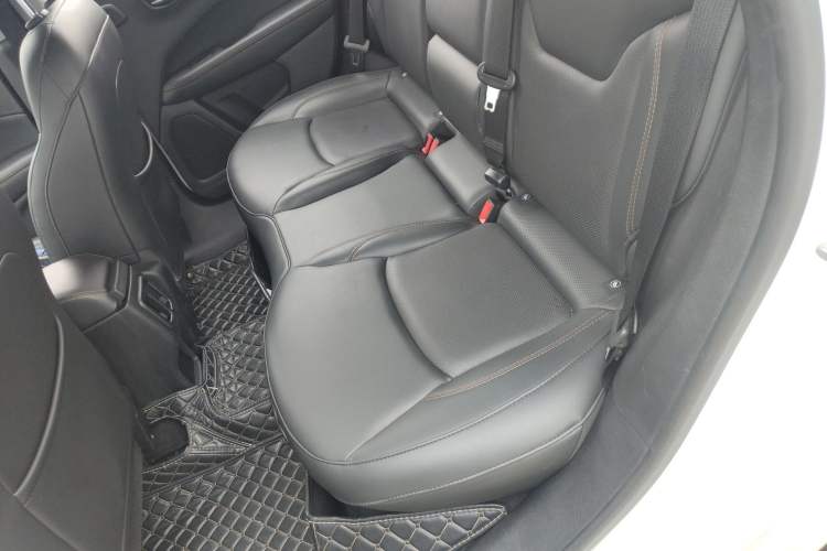 Used Jeep Compass 2017 200T Automatic Prestige Edition Left Rear Seat