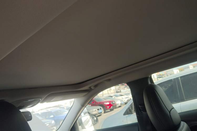 Used Jeep Cherokee 2017 2.0L Superior Edition Headliner