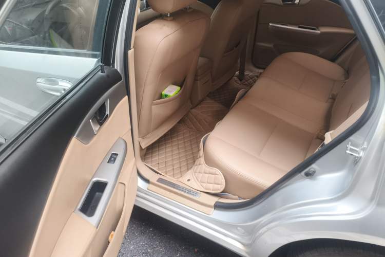 Used Buick Excelle 2013 1.5L Automatic Classic Model
