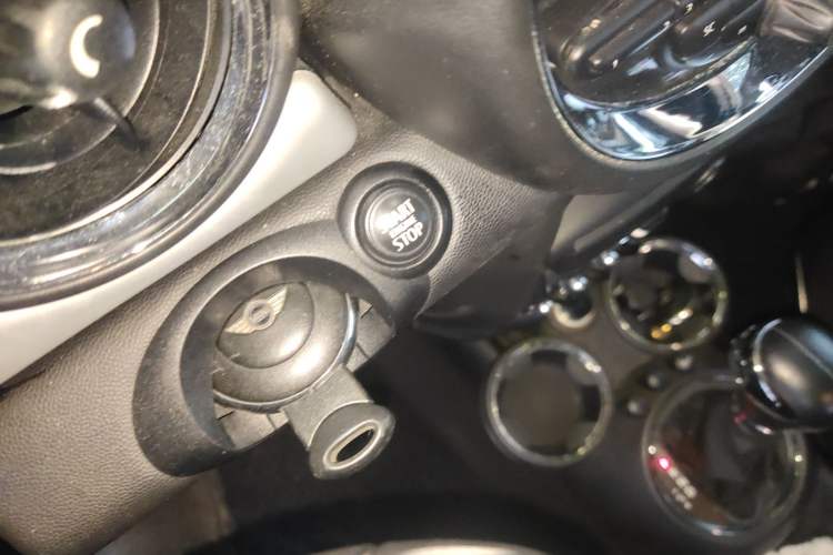 Used MINI 2013 1.6L ONE Limited Edition First Version
