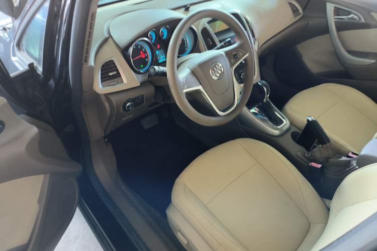 Used Buick GT 2013 GT 1.6L Automatic Fashion Edition