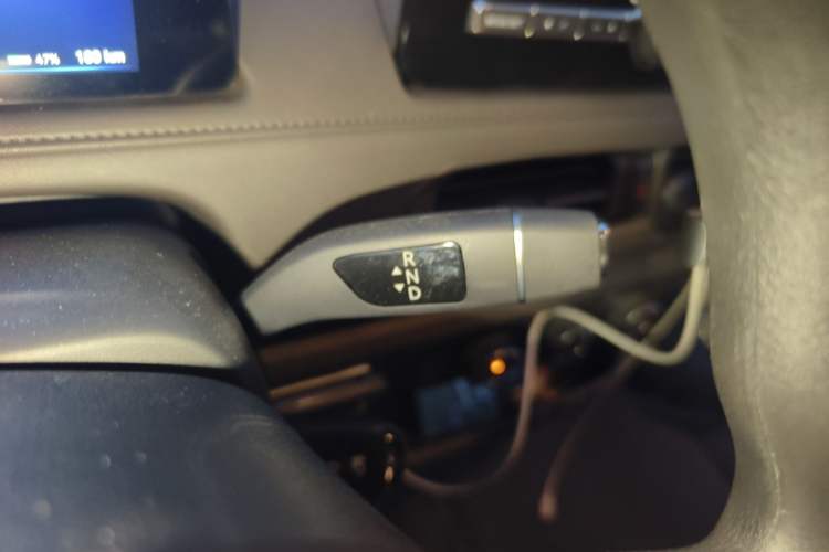 Used JMC E Fushun 2025 Model, Open Window Version, 77 kWh, Mid-axle, Mid-roof
